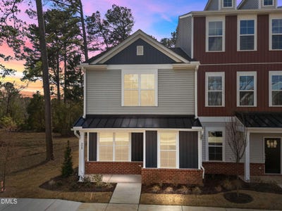 /international/us/325-parker-street-garner-nc-110105858486/
