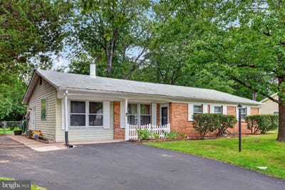 /international/us/306-tompkins-lane-waldorf-md-110119497869/