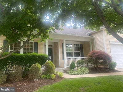 /international/us/17253-four-seasons-drive-dumfries-va-110108229201/