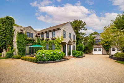 /international/us/20-evergreen-way-nantucket-ma-110100724309/