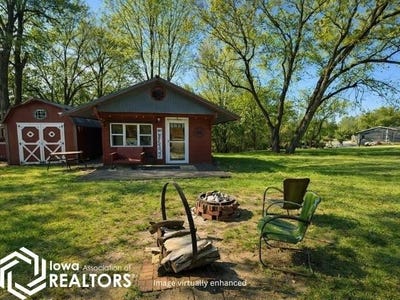 /international/us/1246-e-ridge-drive-brooklyn-ia-110105920865/