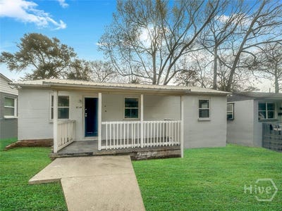 /international/us/5328-churchill-street-savannah-ga-110105874297/