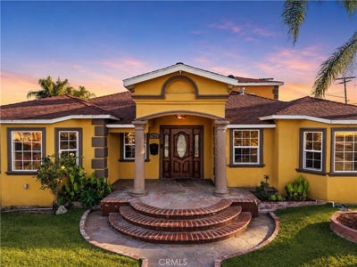 /international/us/7802-adwen-downey-ca-110108794550/