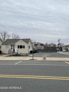 /international/us/30-union-avenue-lakehurst-nj-110106718799/
