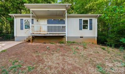 /international/us/1006-perkins-place-lenoir-nc-110107989837/