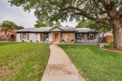 /international/us/3314-brookhaven-club-drive-farmers-branch-tx-110107662481/