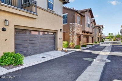 /international/us/1935-dark-horse-road-reno-nv-110107334351/