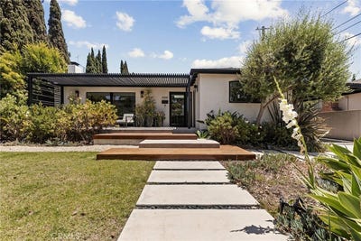 /international/us/12668-rose-los-angeles-ca-110108844023/