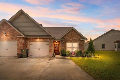 /international/us/44-sunset-cove-drive-rossville-ga-110100706547/