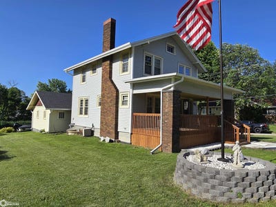 /international/us/1101-w-adams-street-creston-ia-110108692704/