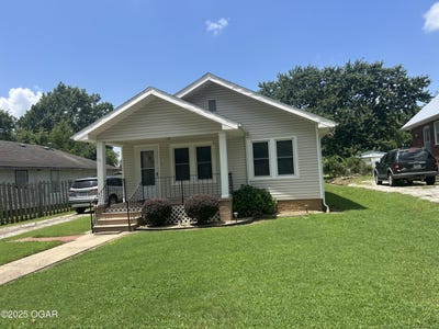 /international/us/111-n-denton-liberal-mo-110100974949/