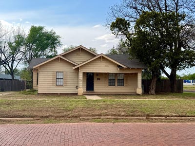 /international/us/200-s-main-street-childress-tx-110107054942/