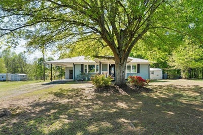/international/us/106-torrington-road-walhalla-sc-110107317716/