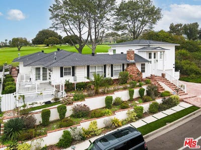 /international/us/1110-w-muirlands-dr-la-jolla-ca-110107516309/