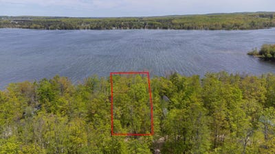 /international/us/10448-w-munro-lake-drive-levering-mi-110097833829/