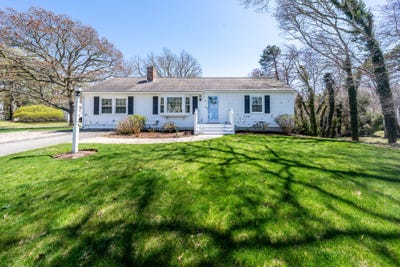 /international/us/73-swift-brook-road-south-yarmouth-ma-110107825060/