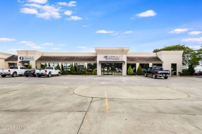 /international/us/101-park-w-drive-scott-la-110105414469/