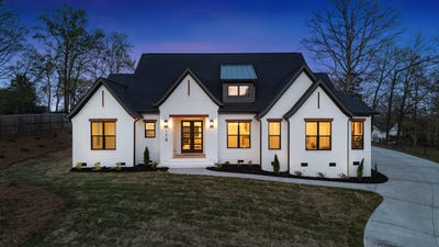 /international/us/118-mt-vernon-circle-greer-sc-110108539903/