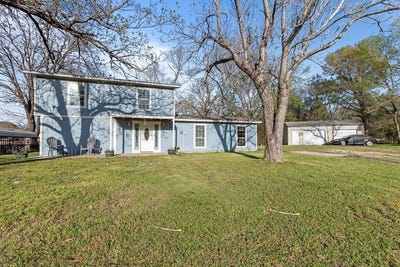 /international/us/303-whispering-oaks-trail-payne-springs-tx-110120515791/