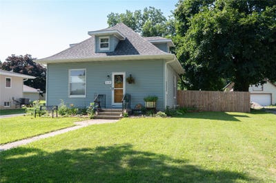 /international/us/210-3rd-street-ne-mitchellville-ia-110100588261/