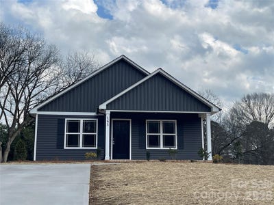 /international/us/163-w-pine-street-norwood-nc-110106785682/