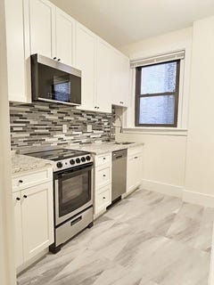 /international/us/1386-beacon-brookline-ma-110107308100/