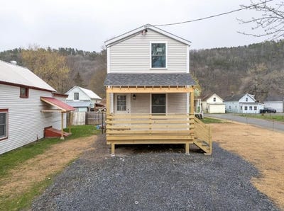 /international/us/15-national-street-windsor-vt-110107575920/