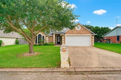 /international/us/702-woodson-dr-caldwell-tx-110108723567/