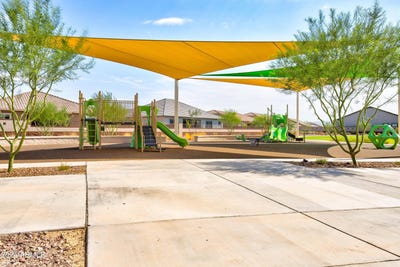 /international/us/17050-w-artemisa-avenue-surprise-az-110106977026/