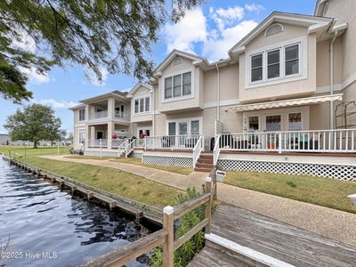 /international/us/103-continental-plaza-drive-elizabeth-city-nc-110103775270/