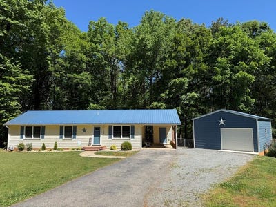 /international/us/154-priddy-street-keysville-va-110107611595/