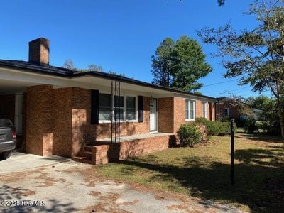 /international/us/102-w-berkshire-road-greenville-nc-110108469132/