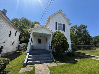 /international/us/232-s-garland-avenue-youngstown-oh-110108575085/