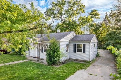 /international/us/777-francine-drive-kankakee-il-110101036833/