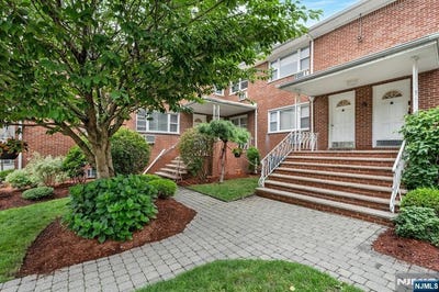 /international/us/201-oakdene-place-cliffside-park-nj-110107962031/