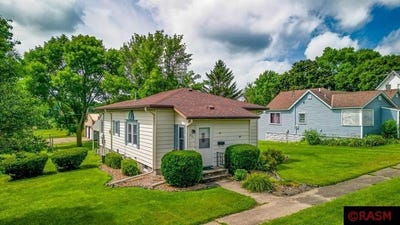 /international/us/206-e-mondale-street-elmore-mn-110101127176/