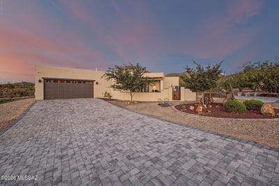 /international/us/18773-s-houghton-road-vail-az-110119577106/