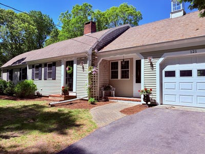 /international/us/121-salt-rock-road-barnstable-ma-110108550944/