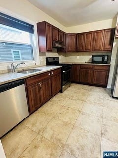 /international/us/3-woodside-avenue-little-falls-nj-110108532866/