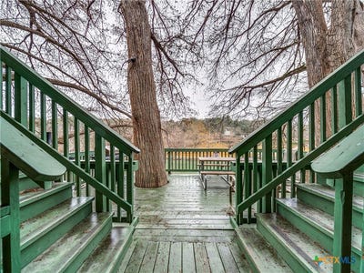 /international/us/6780-river-road-new-braunfels-tx-110097102794/