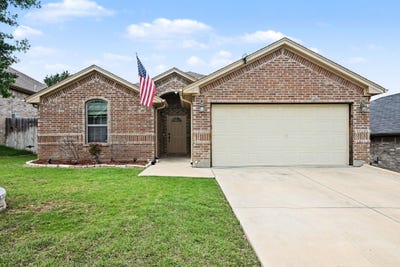 /international/us/808-n-ridge-drive-white-settlement-tx-110107683926/