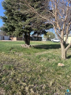 /international/us/101-main-ave-garretson-sd-110107776319/