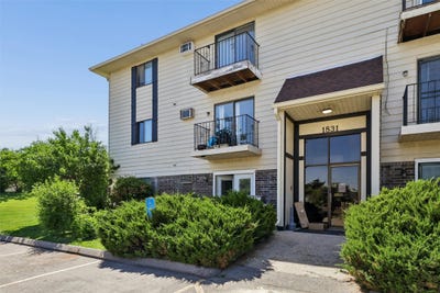 /international/us/1831-fuller-road-west-des-moines-ia-110108845275/