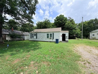 /international/us/306-huffman-avenue-portageville-mo-110108738889/