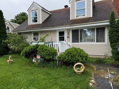 /international/us/18843-w-deerpath-road-grayslake-il-110096159855/