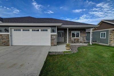 /international/us/825-vineyard-drive-cambridge-wi-110107819327/