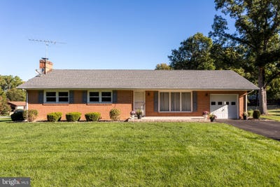 /international/us/1033-tasker-road-stephens-city-va-110120459738/