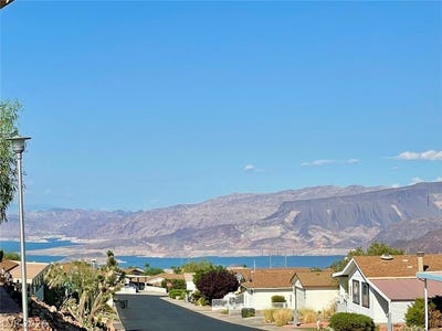 /international/us/595-lake-michigan-lane-boulder-city-nv-110108395013/