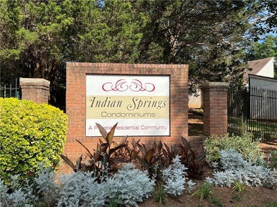 /international/us/2009-oak-park-lane-decatur-ga-110108489486/