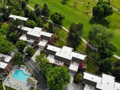 /international/us/1601-sweetwater-ln-farmington-ut-110108552329/